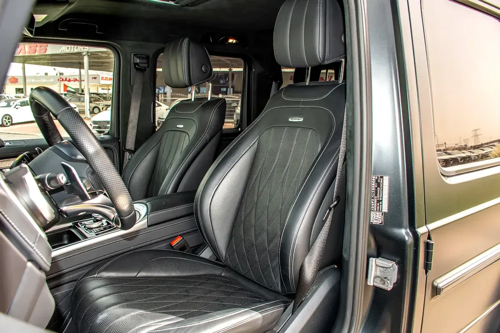 2022 - BENZ G63 AMG  - SUPER CLEAN - LIKE NEW - ONLY 32,000 KM - Image 16