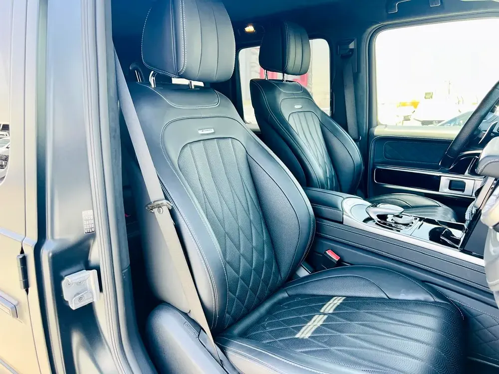 2022 - BENZ G63 AMG  - SUPER CLEAN - LIKE NEW - ONLY 32,000 KM - Image 17