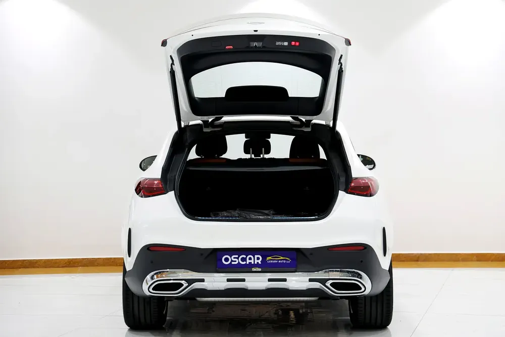 Gargash 5 Years Warranty Contract 105000 KM | Mercedes-Benz GLC 200 Coupe 2026 | AMG Package - Image 6