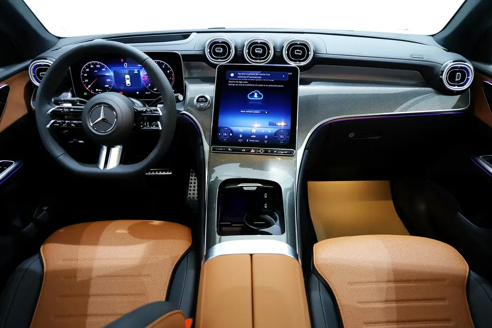 Gargash 5 Years Warranty Contract 105000 KM | Mercedes-Benz GLC 200 Coupe 2026 | AMG Package - Image 8