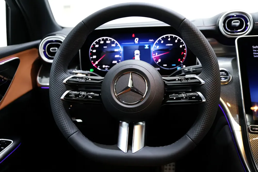 Gargash 5 Years Warranty Contract 105000 KM | Mercedes-Benz GLC 200 Coupe 2026 | AMG Package - Image 9