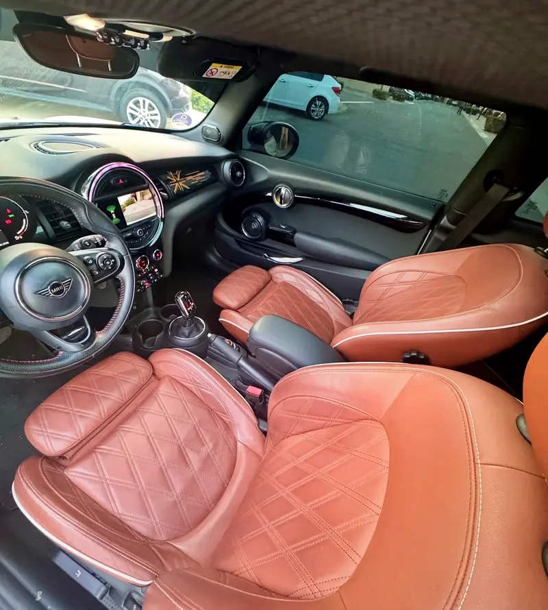 MINI Cooper S JCW 2021 | GCC Specs | Low Mileage | Full Service History - Image 6