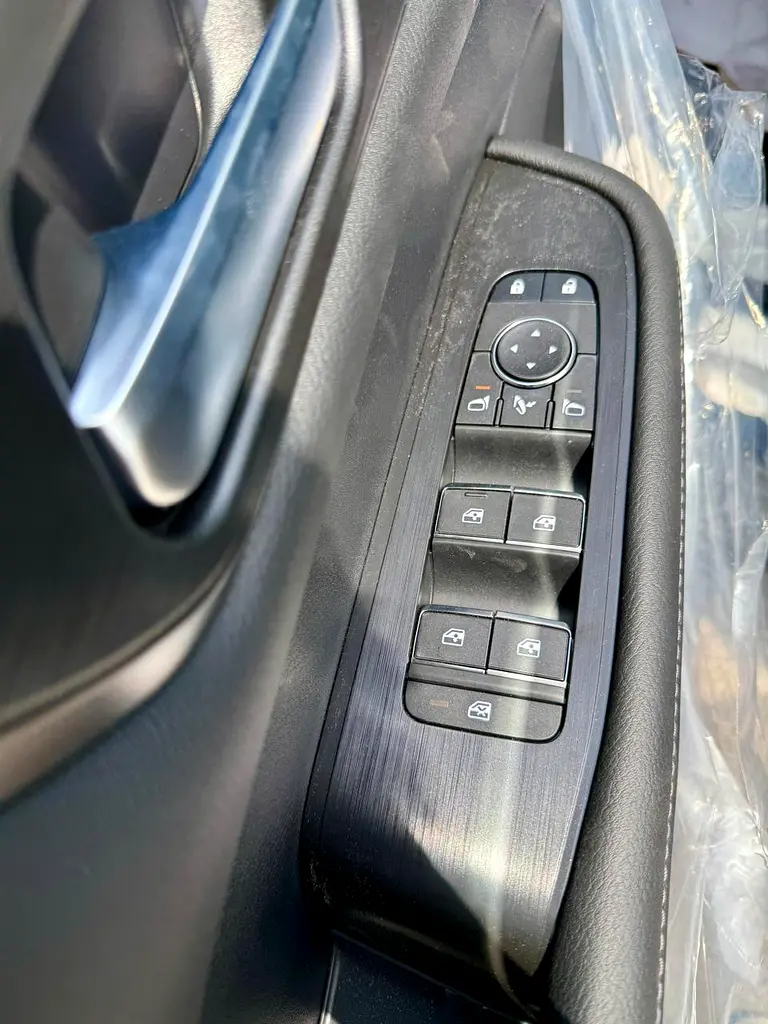 NISSAN PATROL - SE -2026 - STANDARD - 3.8 - BLACK - Image 10