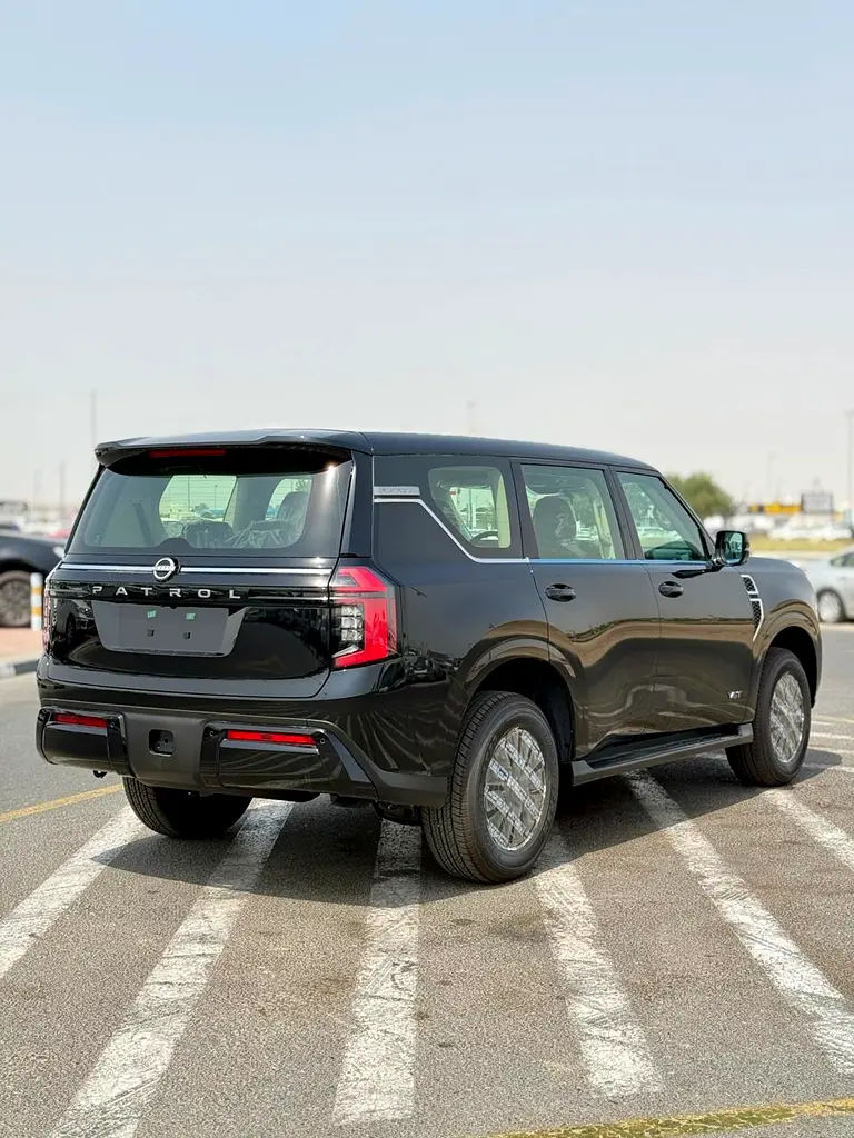 NISSAN PATROL - SE -2026 - STANDARD - 3.8 - BLACK - Image 5