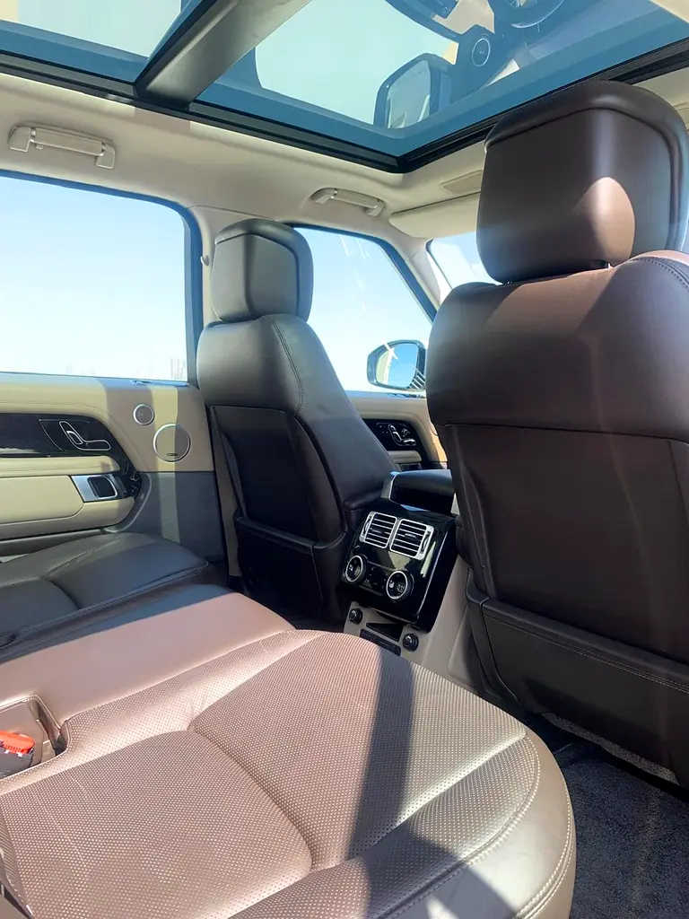 Land Rover Range Rover P400 SE 2020 - GCC Specs - Image 10