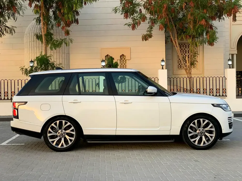 Land Rover Range Rover P400 SE 2020 - GCC Specs - Image 5