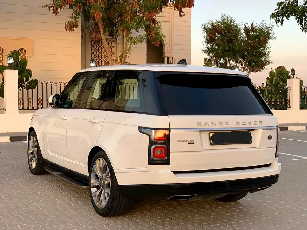 Land Rover Range Rover P400 SE 2020 - GCC Specs - Image 6
