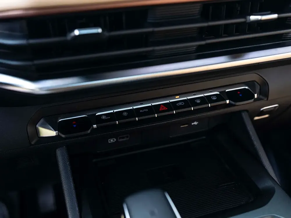 0% DOWN PAYMENT | THE MAY ADVANTAGE | FAMILY SUV | ZERO WAITLIST | GEELY OKAVANGO GF | WARRANTY - Image 14