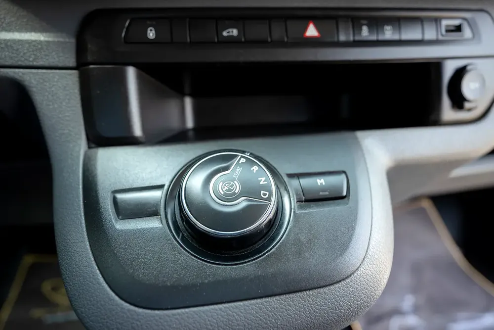 Peugeot Expert | Delivery Van | Automatic Diesel | GCC Specs | Ref#P01311 - Image 12