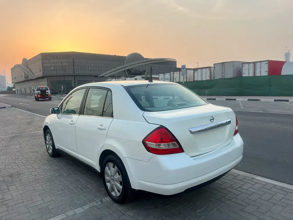 Nissan Tiida S, 2009, GCC Specs - Image 9