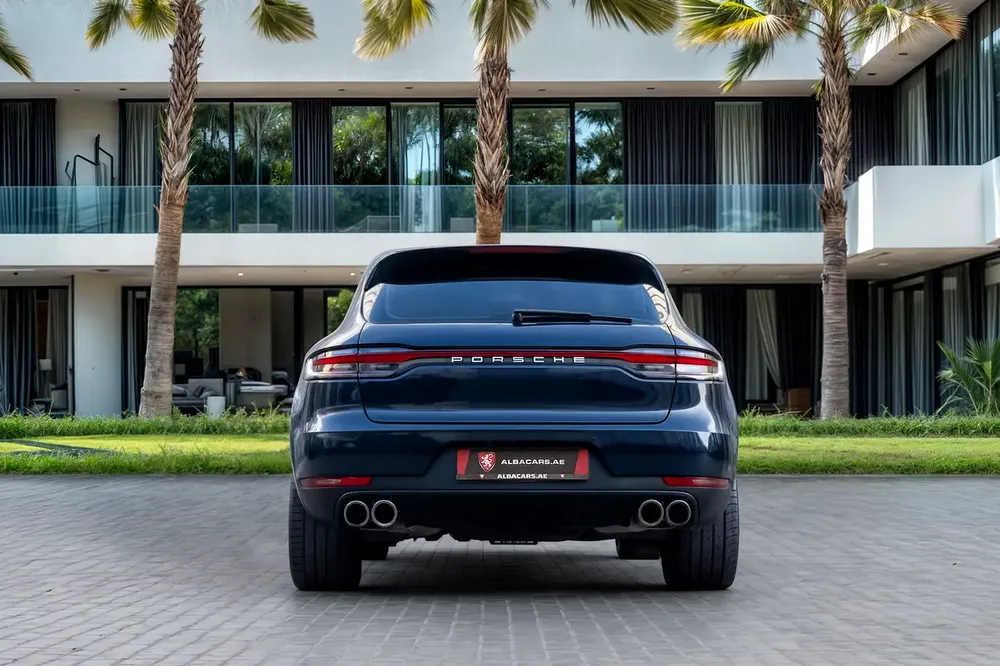 3,330 P.M |  Macan Base | 0% Downpayment | Perfect Condition! - Image 5