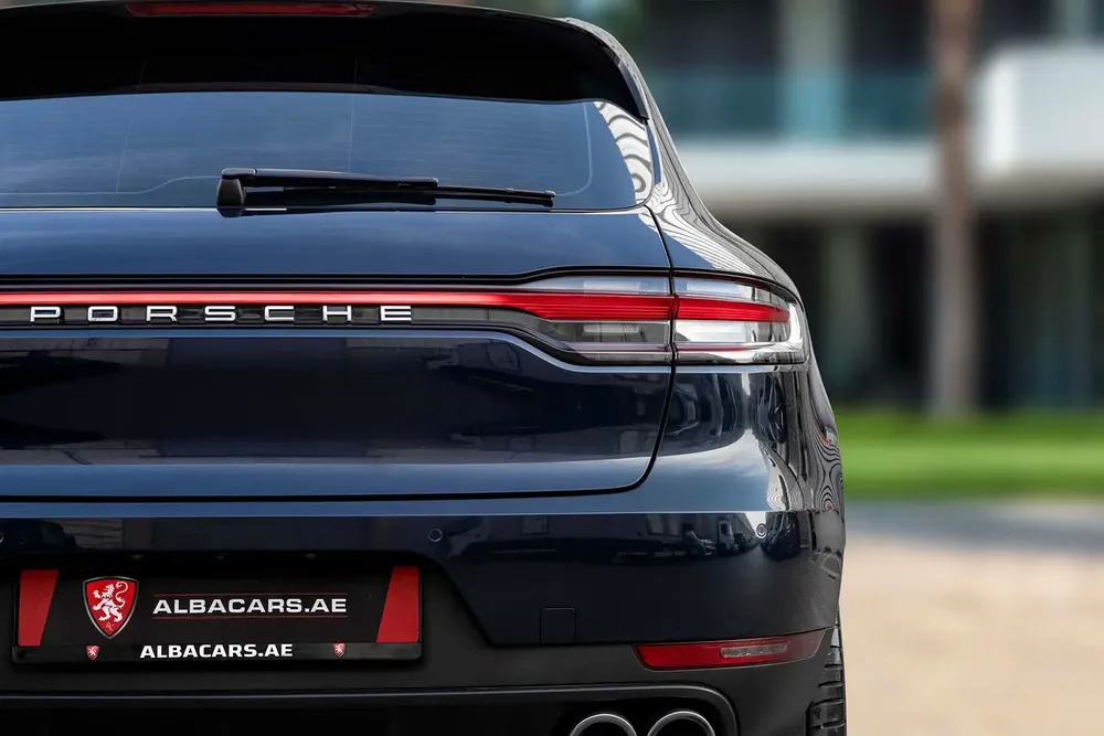 3,330 P.M |  Macan Base | 0% Downpayment | Perfect Condition! - Image 6