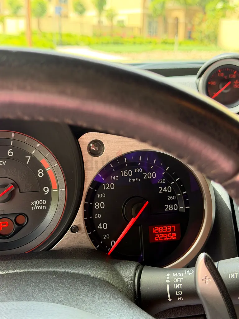 2019 Nissan 370Z GCC Specs | No accidents | No Paint | Full Agency service history - Image 15