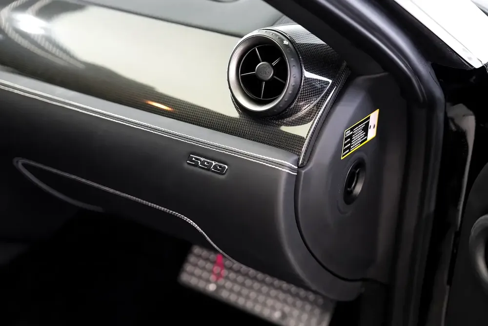 599 GTB FIORANO | FULL CARBON INTERIOR | WARRANTY AVAILABLE - Image 11