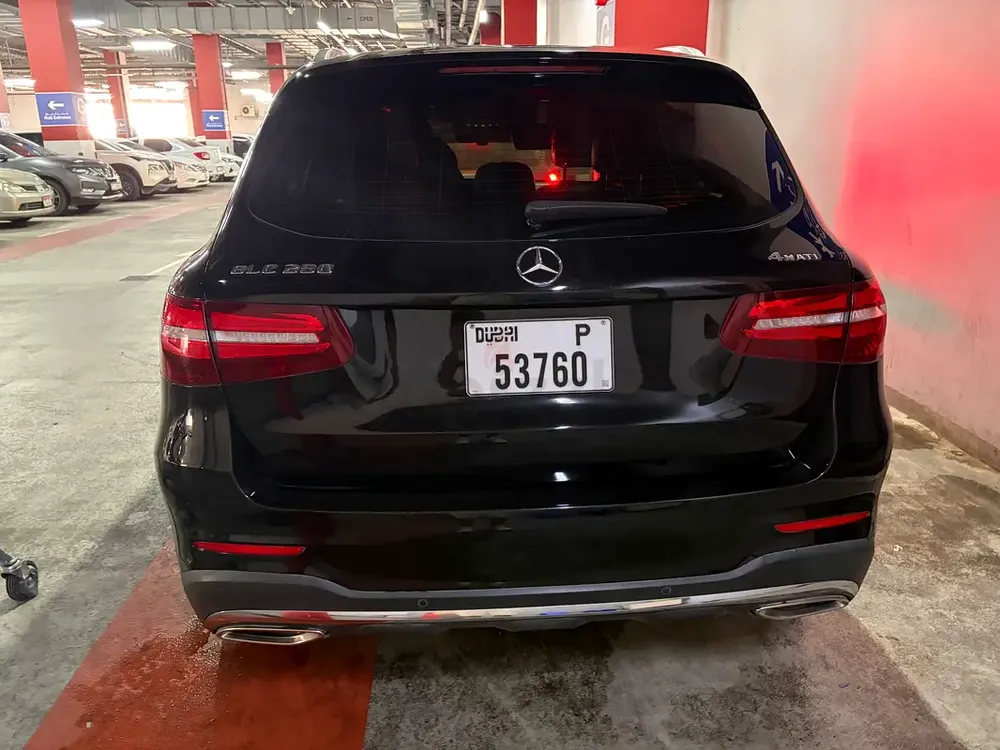 Private car, well maintained, GCC version, selling in good faith, no issues or accidents - Image 4