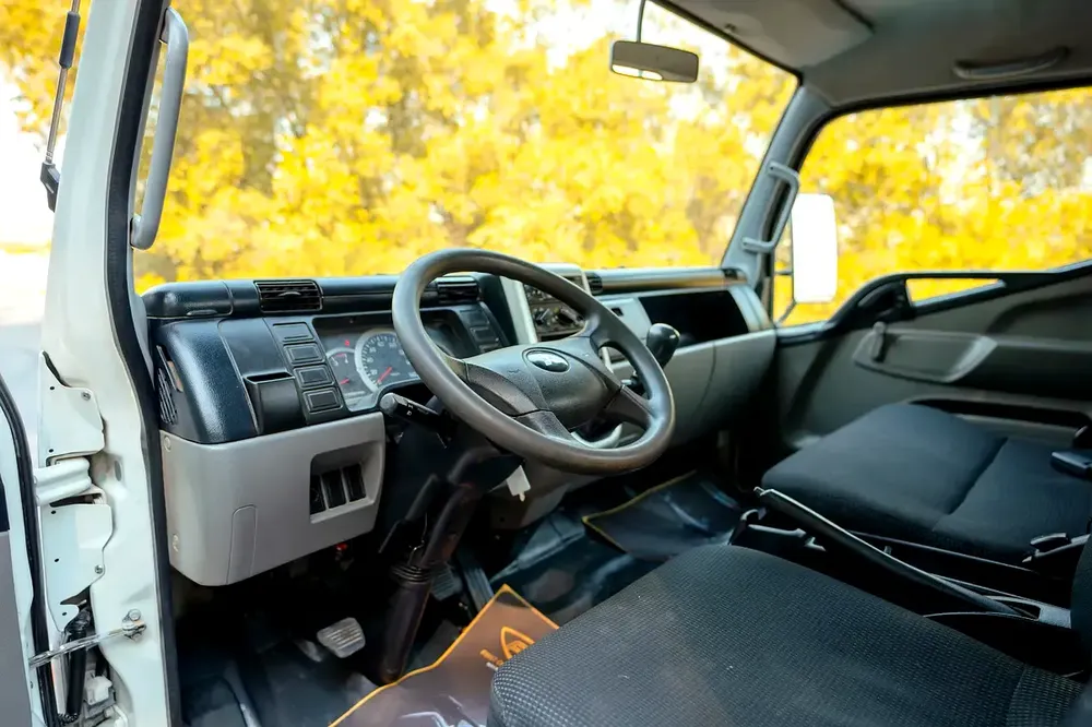 Mitsubishi Canter Cargo Body | Diesel | GCC Specs | Ref#M13482 - Image 10