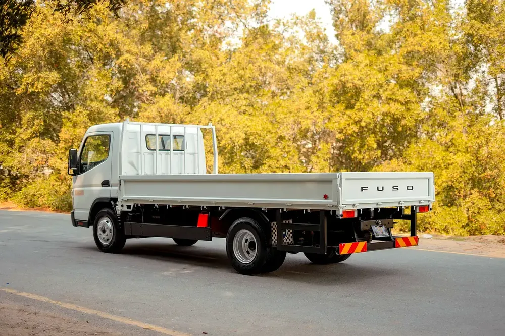Mitsubishi Canter Cargo Body | Diesel | GCC Specs | Ref#M13482 - Image 4