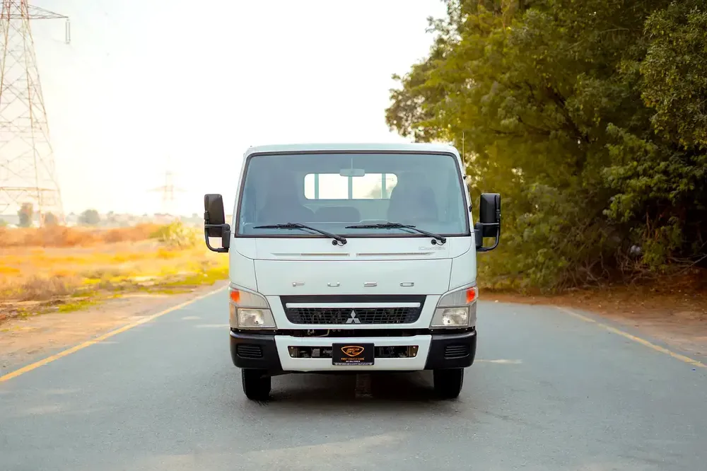 Mitsubishi Canter Cargo Body | Diesel | GCC Specs | Ref#M13482 - Image 5