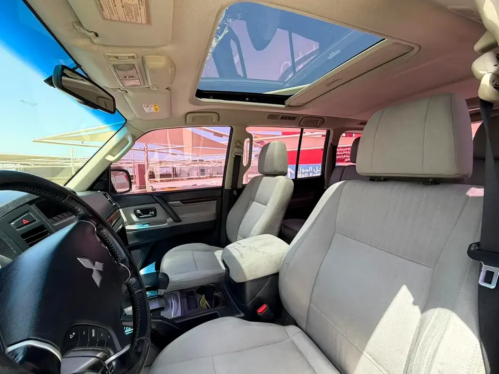 Mitsubishi Pajero GLS 2014 GCC Specs - Pristine Condition - No accidents - Image 7