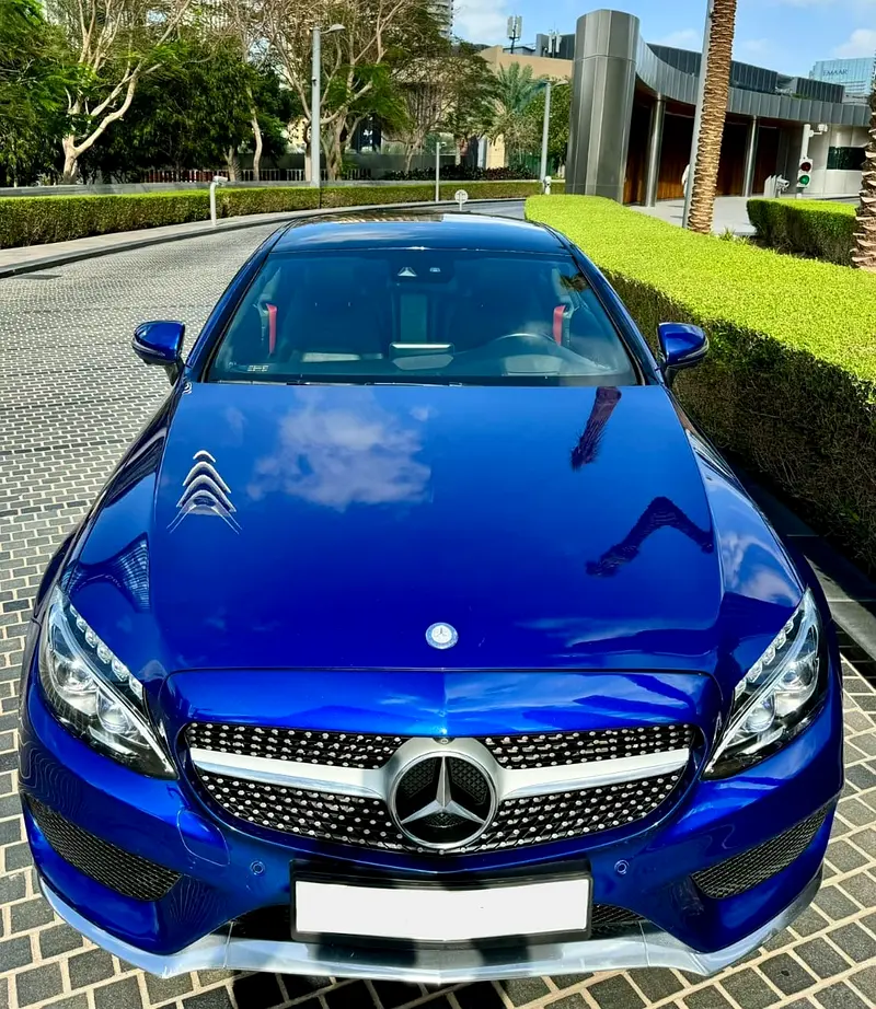 MERCEDES PEPSI C300 COUPE / GCC / FULLY LOADED / SPACIOUS AND DEPENDABLE VEHICLE / FREE ACCIDENTS - Image 11