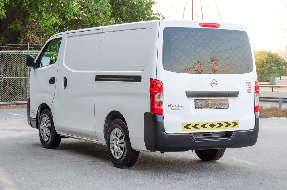 2022 Nissan Urvan | Standard Roof Delivery Van | GCC Specs | Ref#N32210 - Image 4