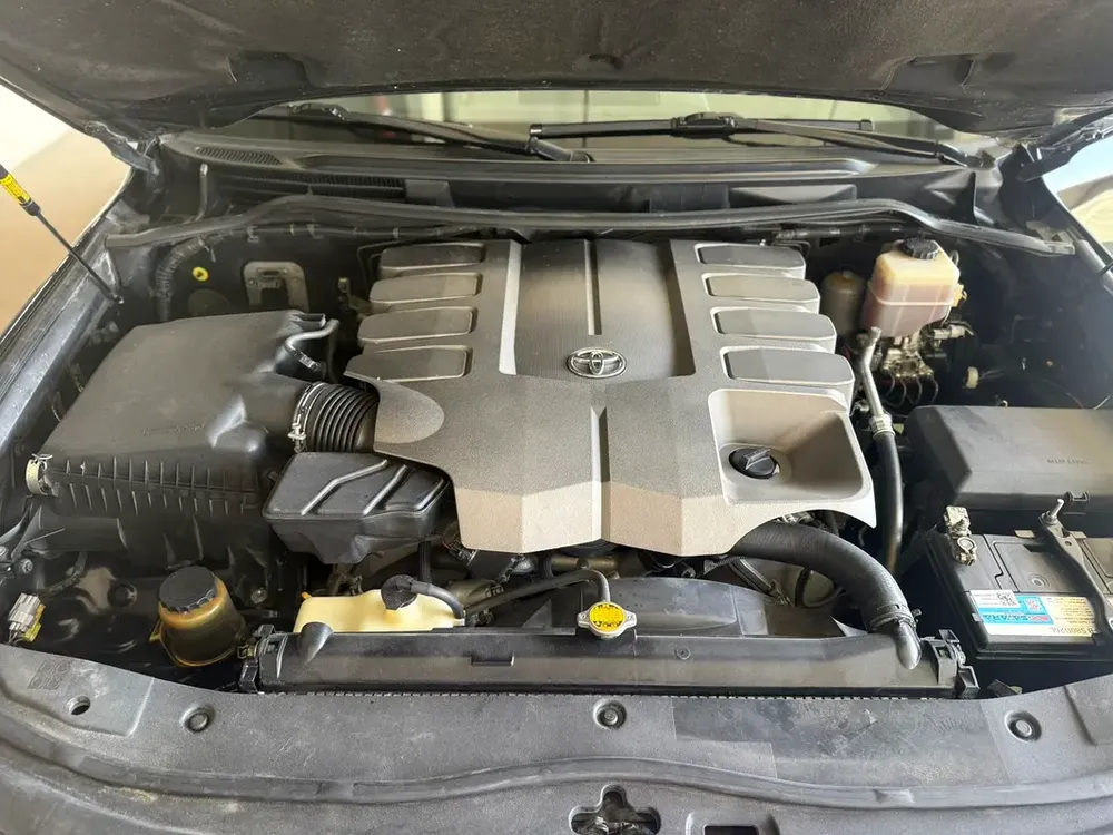 Toyota Land Cruiser GXR 2015 - GCC Specs - Perfect Condition - Image 12