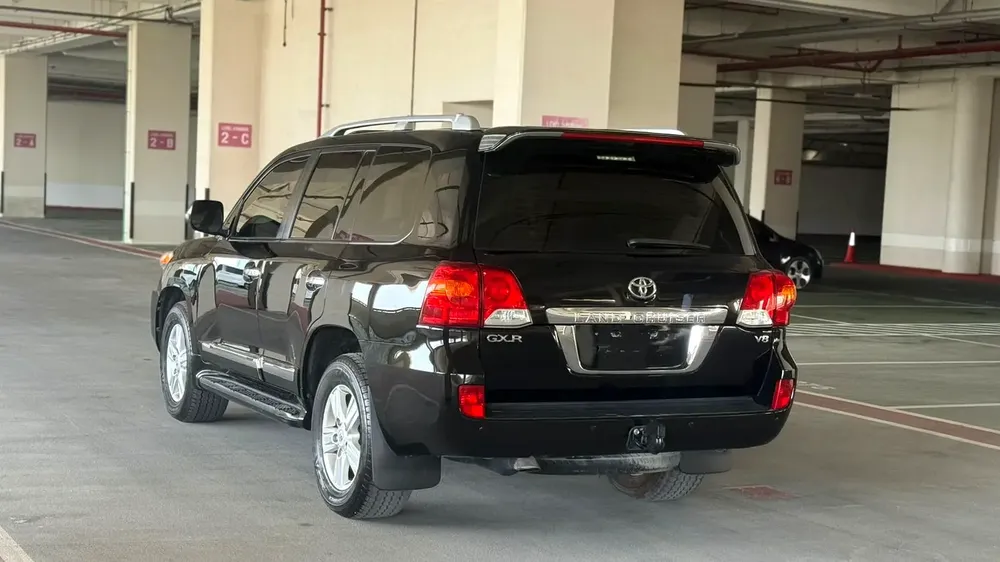 Toyota Land Cruiser GXR 2015 - GCC Specs - Perfect Condition - Image 16