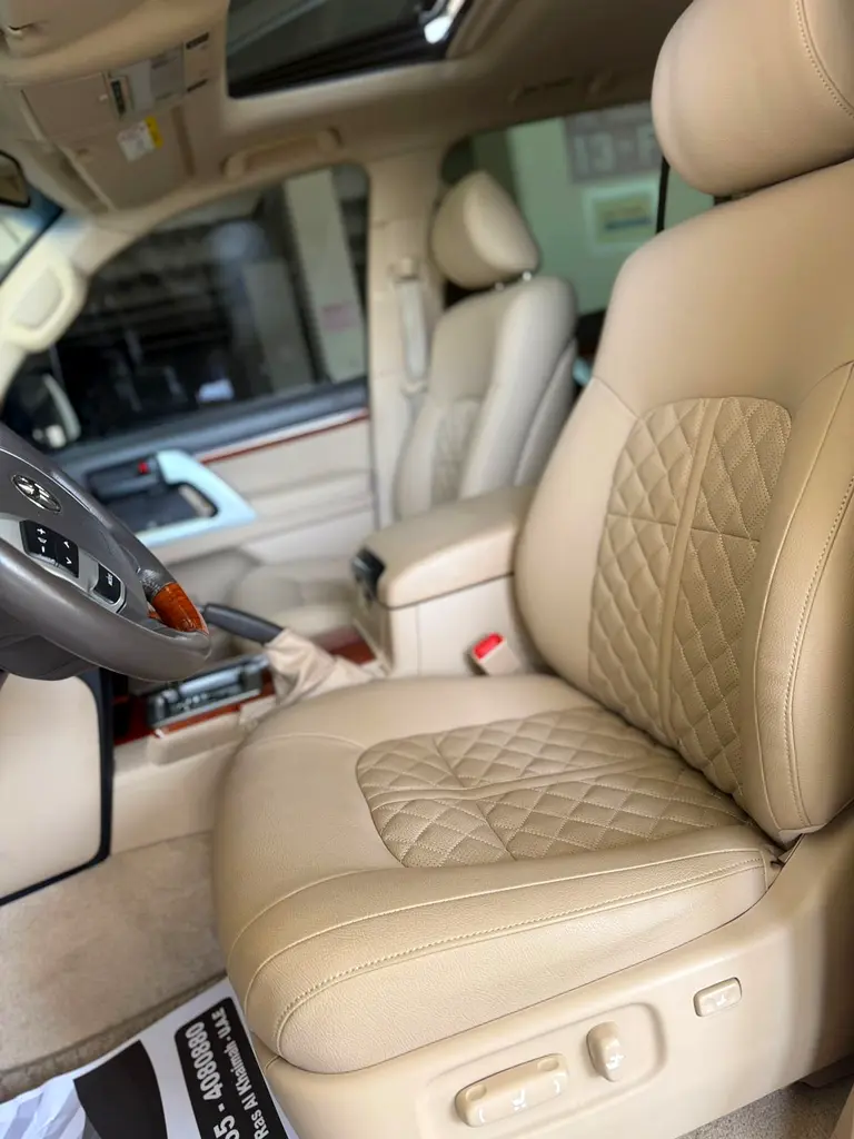 Toyota Land Cruiser GXR 2015 - GCC Specs - Perfect Condition - Image 7