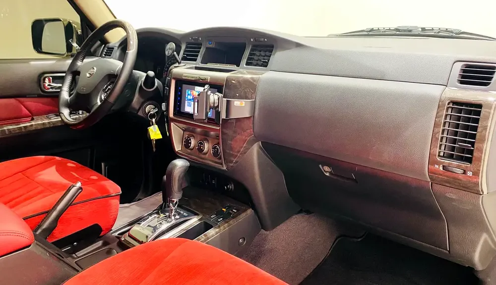 Brand New 2024 Nissan Patrol Super Safari | GCC Specs | 0km - Image 11