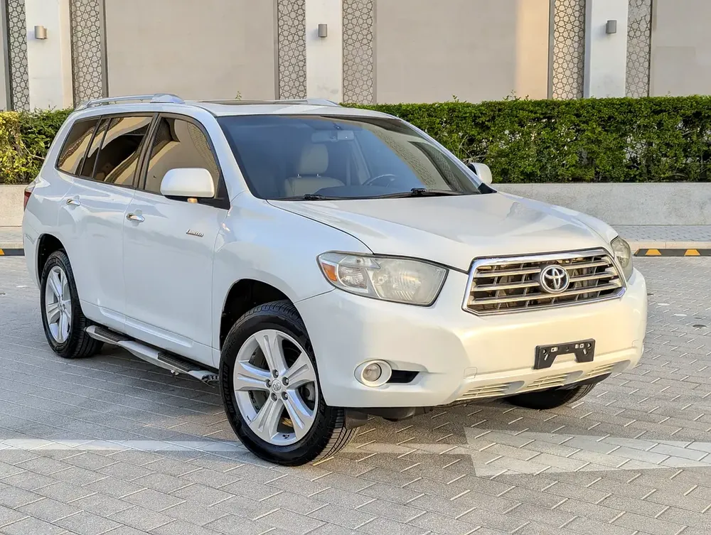 Toyota Highlander Full Option Top Immaculate Condition Low KM Perfect Family SUV - Image 5