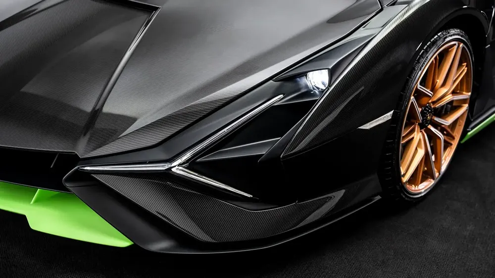 Lamborghini Sián 1 of 63 - 2021 - Euro Specs - Image 7