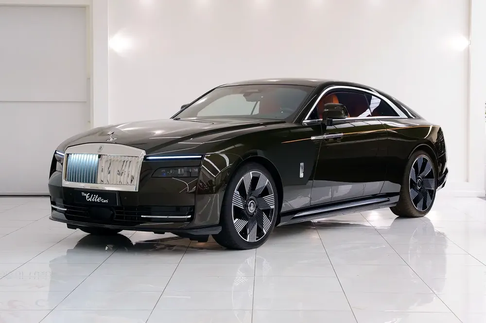 2025 ROLLS-ROYCE SPECTRE/ OLIVE GREEN / GCC SPECS / DEALER WARRANTY / SERVICE CONTRACT - Image 5