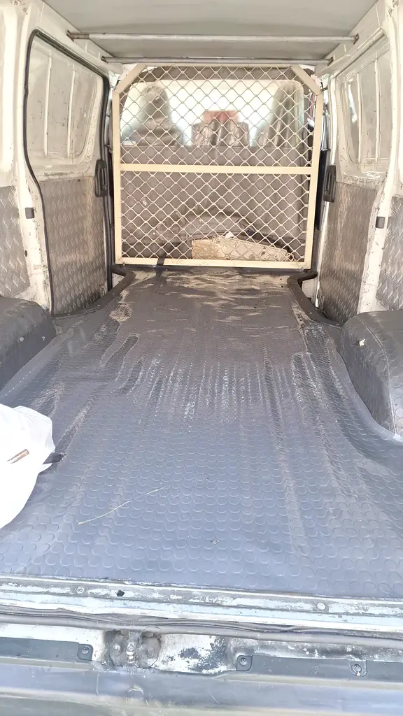 Toyota Hiace GL 2016 GCC Specs - Excellent Condition - Image 6