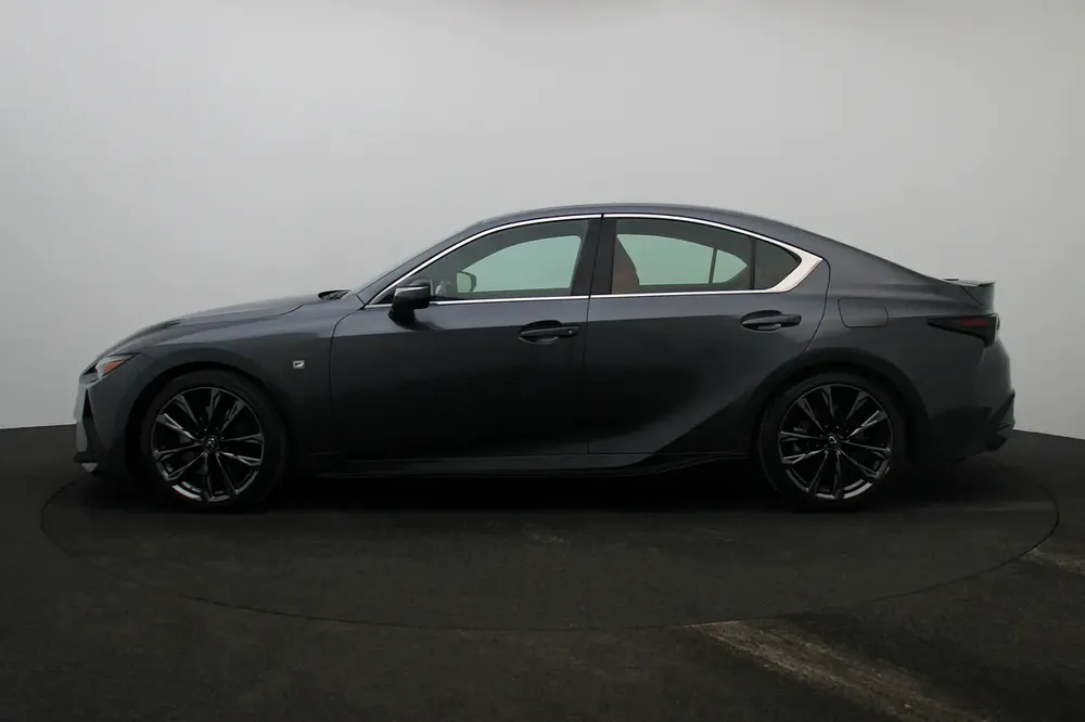 **Special offer** 2024 IS350 Sedan 3.5L F Sport Platinum - Image 6