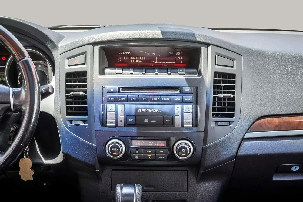 Inspected Car | 2012 Mitsubishi Pajero  | GCC Specs | Ref#458247 - Image 11