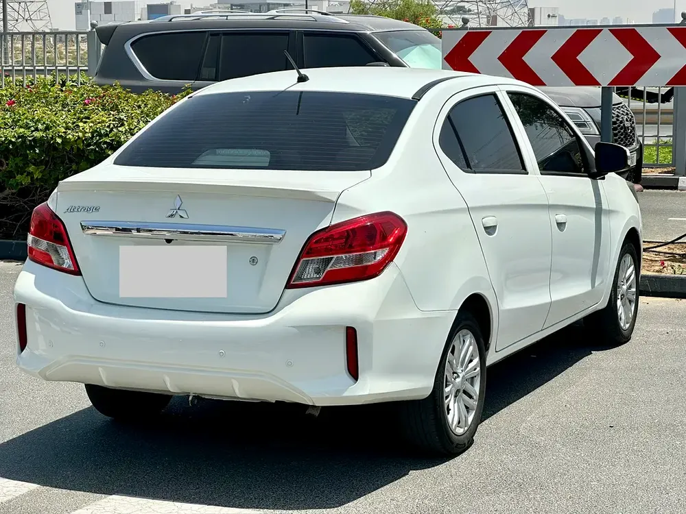 392/- AED EMI 2023 Mitsubishi Attrage GLX Top Line - GCC Specs - Perfect Condition! - Image 5