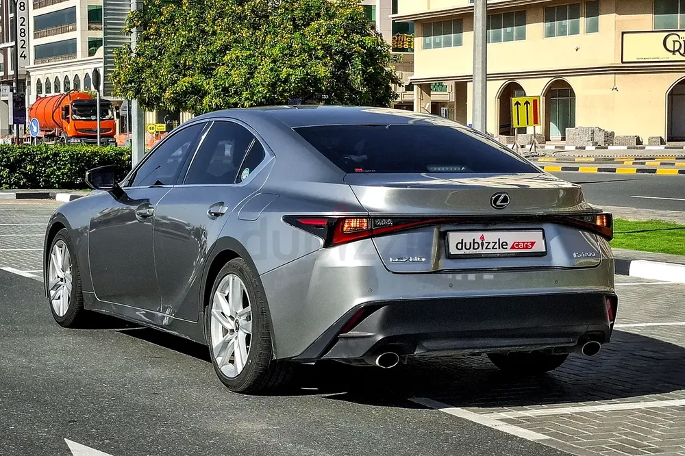 AED 1976/month | 2022 Lexus IS-Series IS 300 Premier | GCC Specs | Ref#443882 - Image 8