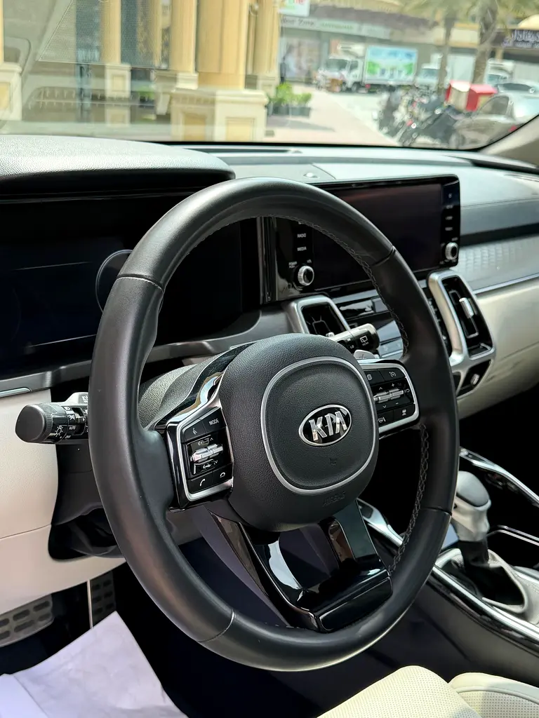 Kia Sorento Fully loaded 2023 Gcc V6 FSH - Image 13