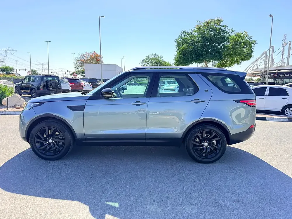 Land Rover Discovery HSE Si6 2017 | GCC Specs | Low Mileage - Image 5
