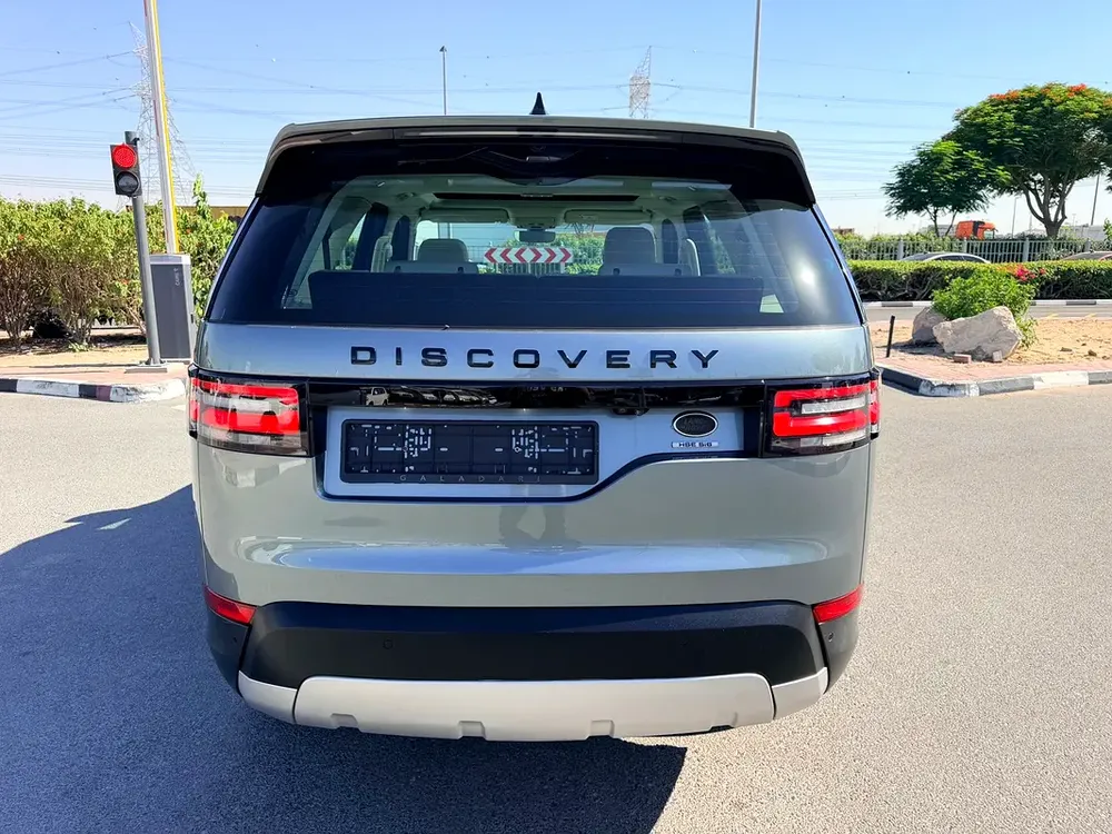 Land Rover Discovery HSE Si6 2017 | GCC Specs | Low Mileage - Image 6
