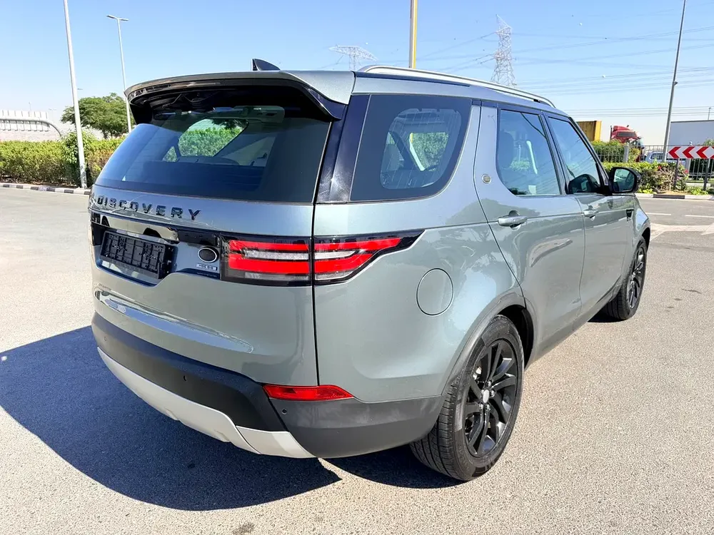 Land Rover Discovery HSE Si6 2017 | GCC Specs | Low Mileage - Image 7