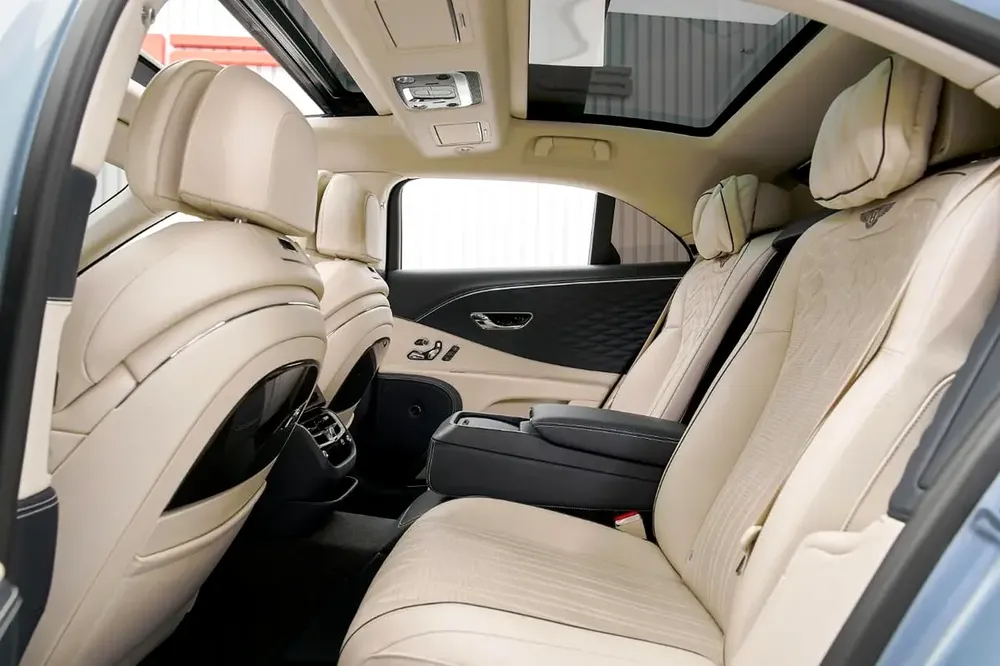 BENTLEY FLYING SPUR W12, 2021, GCC, DEALER WARRANTY, EXCELLENT CONDITION - Image 12