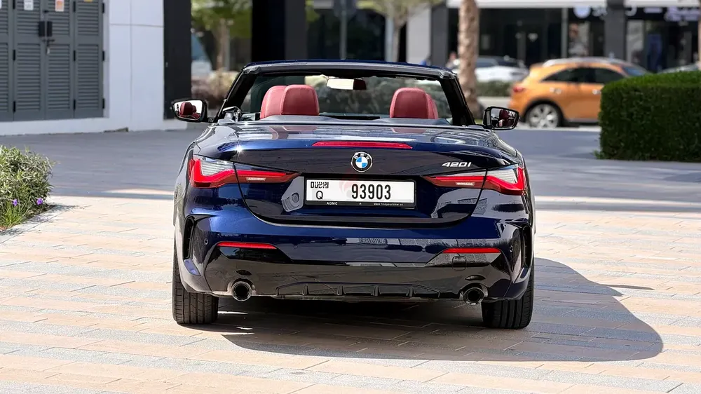 Bmw 420M 2025 convertible Under WarrantyService Contract till 200K-KM From Agency - Image 4