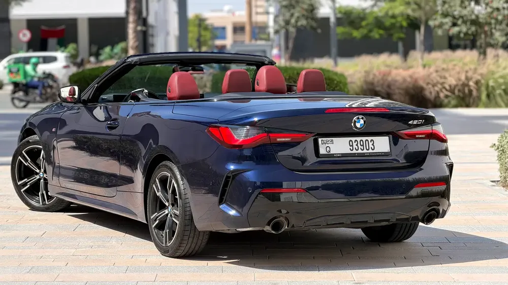 Bmw 420M 2025 convertible Under WarrantyService Contract till 200K-KM From Agency - Image 7