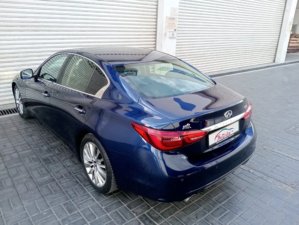 Infiniti Q 50 2023 full service history accident free single owner - Image 4