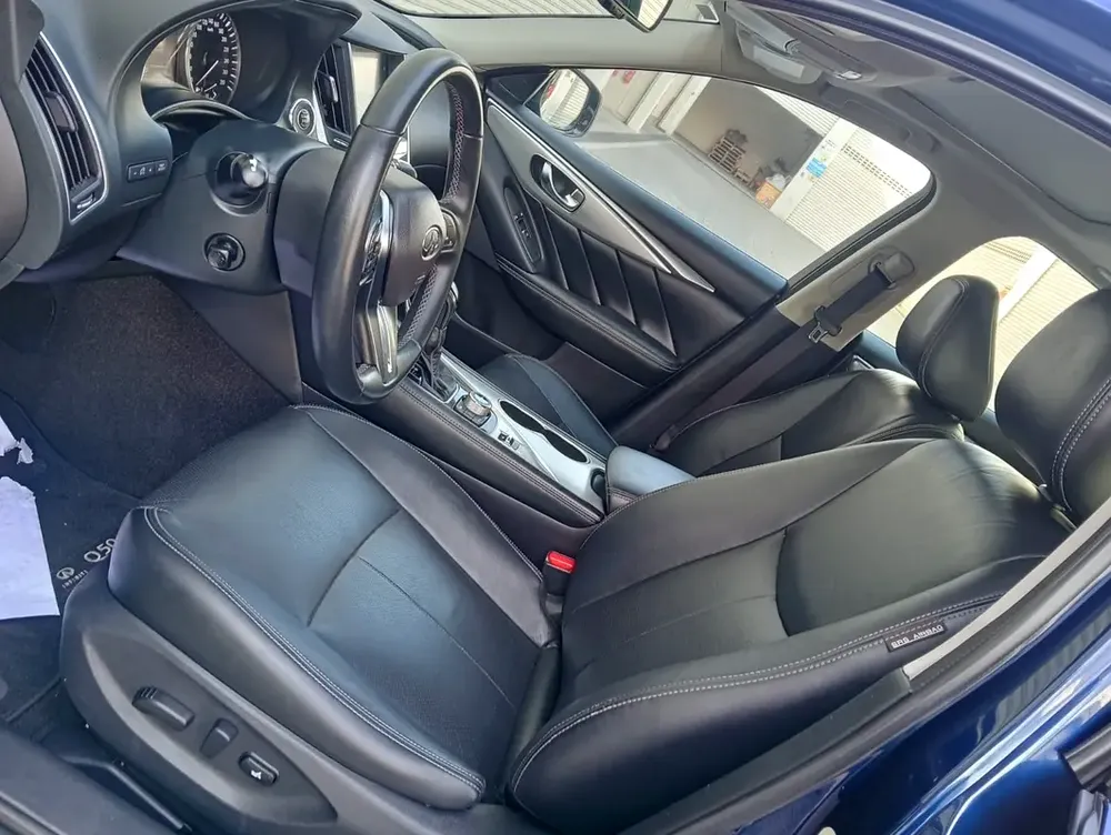 Infiniti Q 50 2023 full service history accident free single owner - Image 7