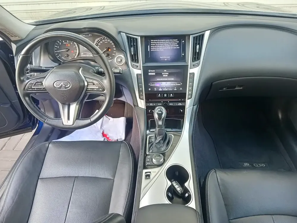 Infiniti Q 50 2023 full service history accident free single owner - Image 9