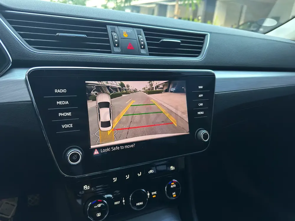 SUPERB 1.4 TSI AMBITION | GCC | UNDER WARRANTY - Image 11