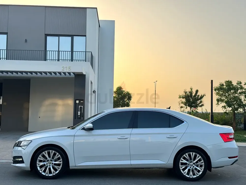 SUPERB 1.4 TSI AMBITION | GCC | UNDER WARRANTY - Image 14