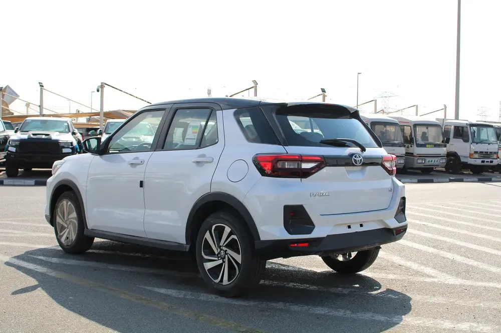 LHD - TOYOTA RAIZE 1.0L PETROL 2WD G - AUTO - Image 4